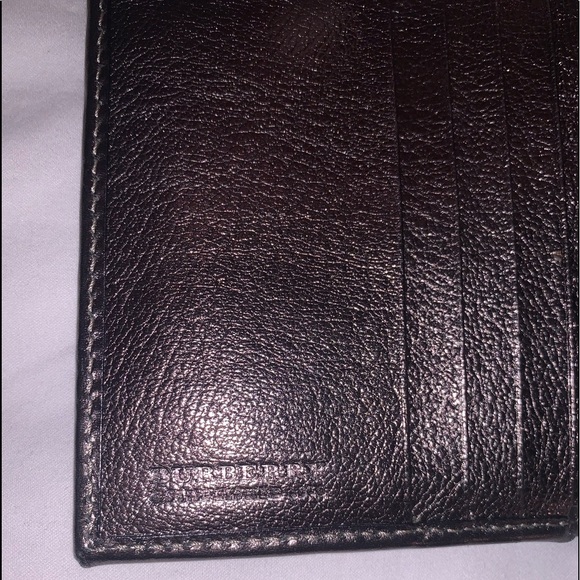 Burberry Silver Leather Wallet NWOT Mint - Picture 11 of 13